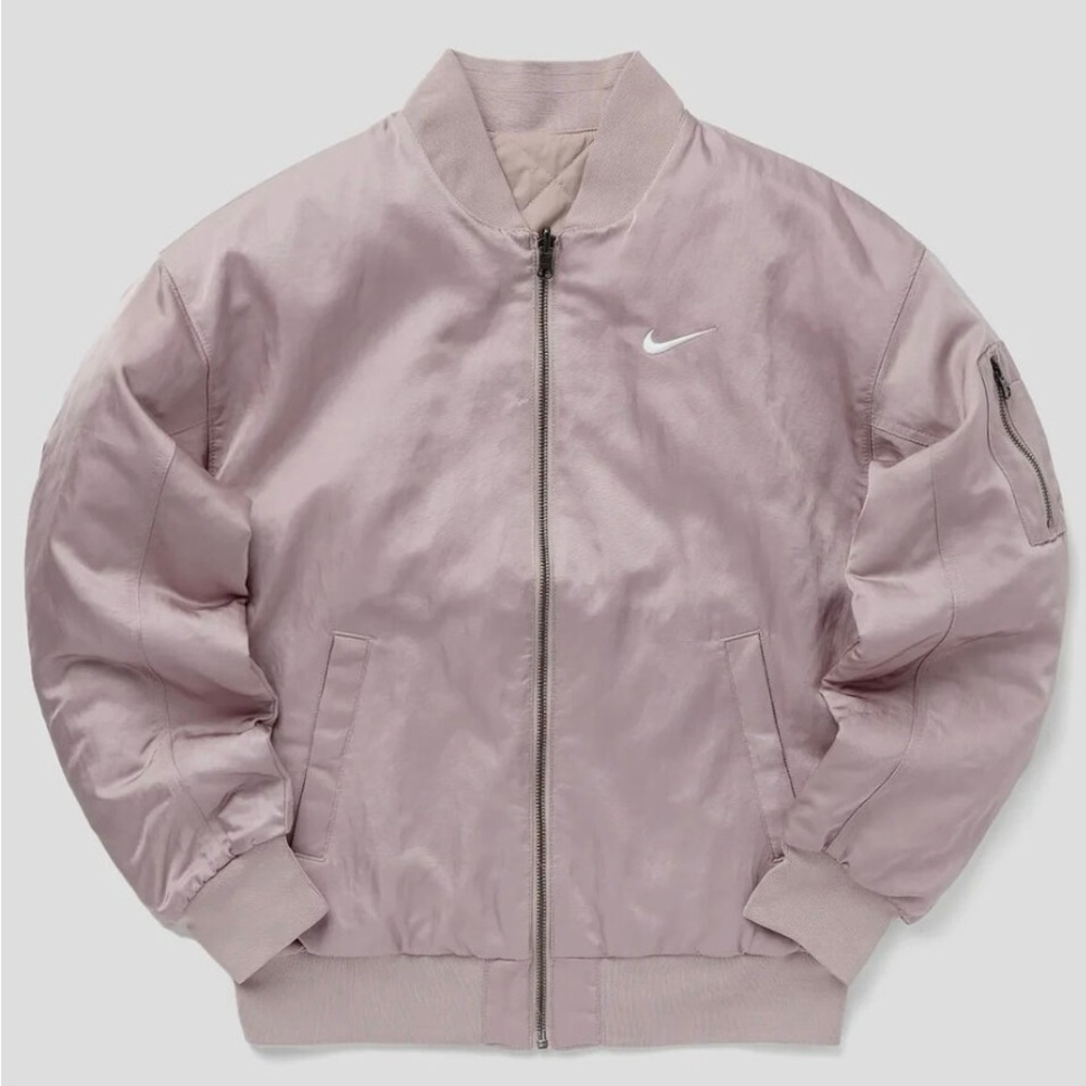 Nike women’s jacket pale pink